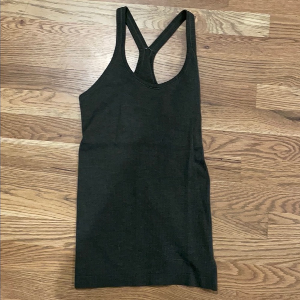 Lululemon Green Ebb to Street Tank Size 6 Green